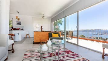 Televisie en een open haard