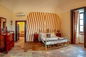 Villa | 7 chambres, fer et planche à repasser, accès au Wi-Fi (inclus)
