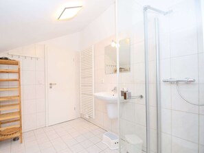 Apartment | Bathroom - Wohnung in Willingen am Ettelsberg Skilift (Willingen)