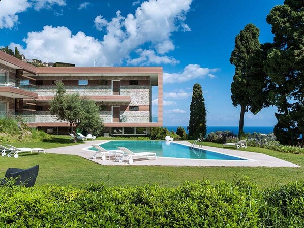 House | Exterior - Enticing Apartment in Taormina Italy With Swimming Pool (Taormina)