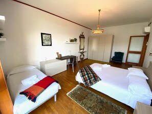Villa | 2 bedrooms, individually furnished, iron/ironing board - Belvilla by OYO Villa Olivella (Sale Marasino)