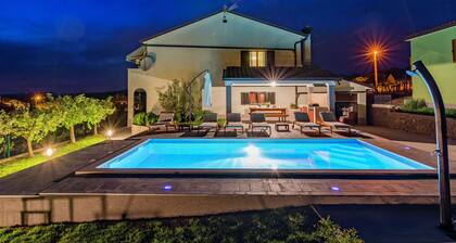 Apartment in Istria With Nature Views