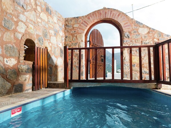 Traditional Apartment In Elounda - Elounda