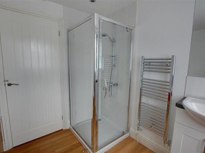 House | Bathroom