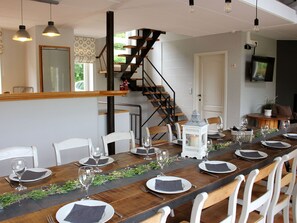 House | Private kitchen | Highchair - Holiday Home in Jupille Near Forest Trails (Rendeux)