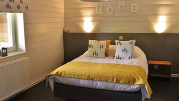 独立别墅 | 5 多间卧室、特色家居、床单