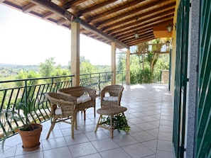 House | Balcony