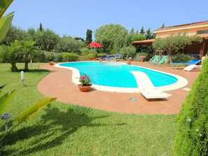 别墅 | 泳池 | 室内游泳池,室外游泳池