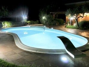 Villa | Pool | Indoor pool, outdoor pool - Belvilla by OYO Villa Rita (Buseto Palizzolo)