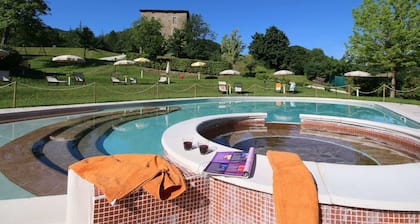 Cottage in the Marche With Private Garden