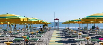 Mobile Home in Italy Near the Beach