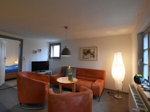 Apartment | Living area | TV