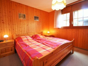 อพาร์ทเมนท์ | 2 ห้องนอน, ตกแต่งพิเศษโดยเฉพาะ, ผ้าปูที่นอน