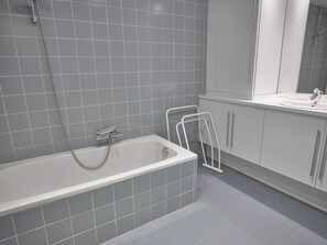 House | Bathroom