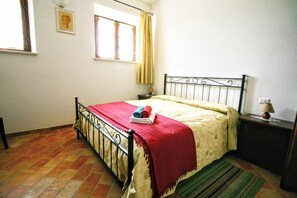 1 bedroom, individually furnished, bed sheets