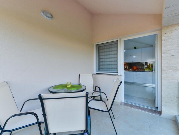 Balcony - Modern Apartment in Vir With Balcony (Vir)