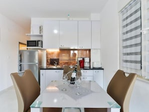 Dining - Modern Apartment in Vir With Balcony (Vir)