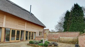 Balcony - Beautifully Renovated Barn in Northiam (Rye)