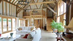 Living room - Beautifully Renovated Barn in Northiam (Rye)