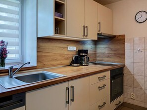 Fridge, microwave, oven, dishwasher