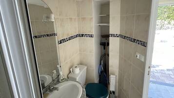 Hair dryer, towels