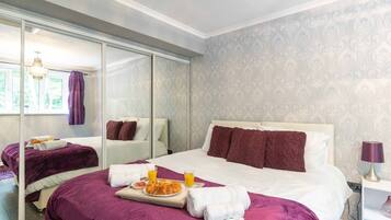 3 bedrooms, iron/ironing board, free WiFi, bed sheets