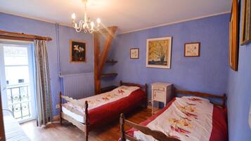 2 bedrooms, individually furnished