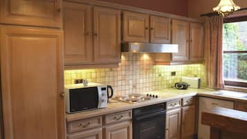Villa | Dapur peribadi | Peti sejuk, kerusi tinggi