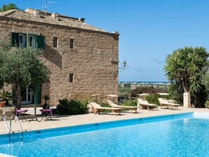 Villa | Pool - Villa in Paceco Near Marsala Beaches (Paceco)