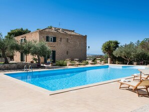 Pool - Villa in Paceco Near Marsala Beaches (Paceco)