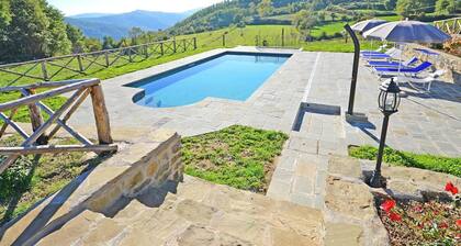 Villa with Private Pool near Cortona in Calm Countryside & Hilly Landscape
