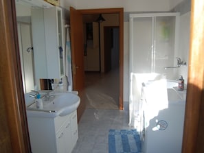 Villa | Bathroom | Bathtub, towels