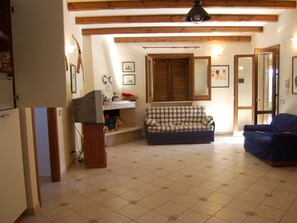 Villa | Living room | Fireplace
