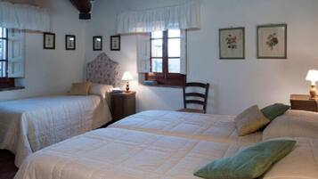 House | 2 bedrooms, individually furnished, bed sheets