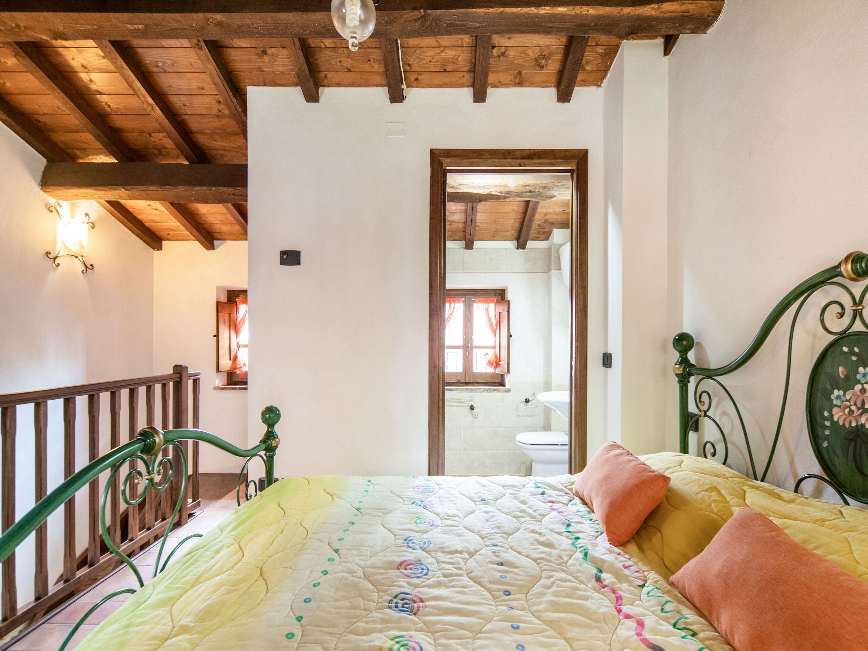 House | 1 bedroom, individually furnished, bed sheets