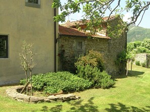 House | Taman