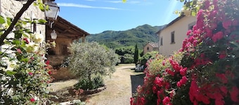 Comfortable Home in San Godenzo near Lake