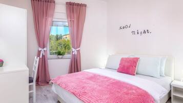 Villa | 3 bedrooms, bed sheets