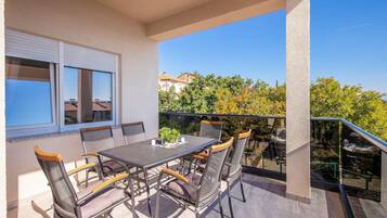 Villa | Balcony