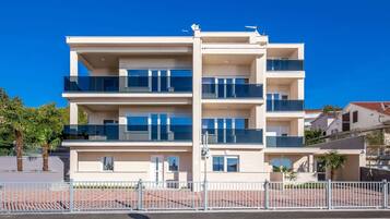 Villa | Exterior