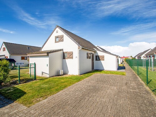 Lovely Holiday Home in De Haan near Sea Beach