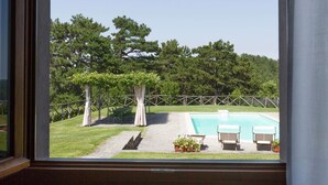 Outdoor pool - Sprawling Villa in Tredozio With Swimming Pool (Tredozio)