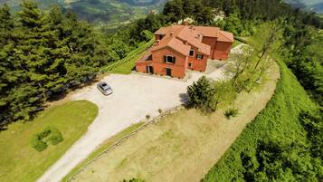 Villa | Exterior