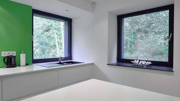 House | Dapur peribadi | Kerusi tinggi