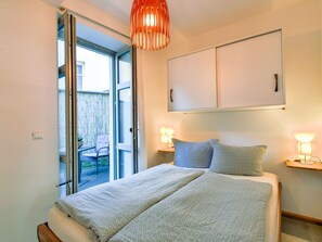 Apartment | 2 bedrooms, individually furnished, bed sheets - Frisch Renovierte Wohnung im Zentrum von Wismar (Wismar)