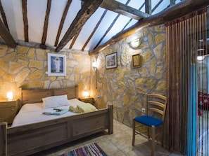 House | 4 bedrooms, individually furnished
