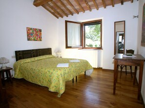 House | 5 bedrooms, individually furnished, bed sheets - Scenic Tuscan Farmhouse (Castiglione d'Orcia)