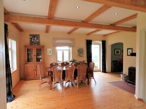 House | Dining
