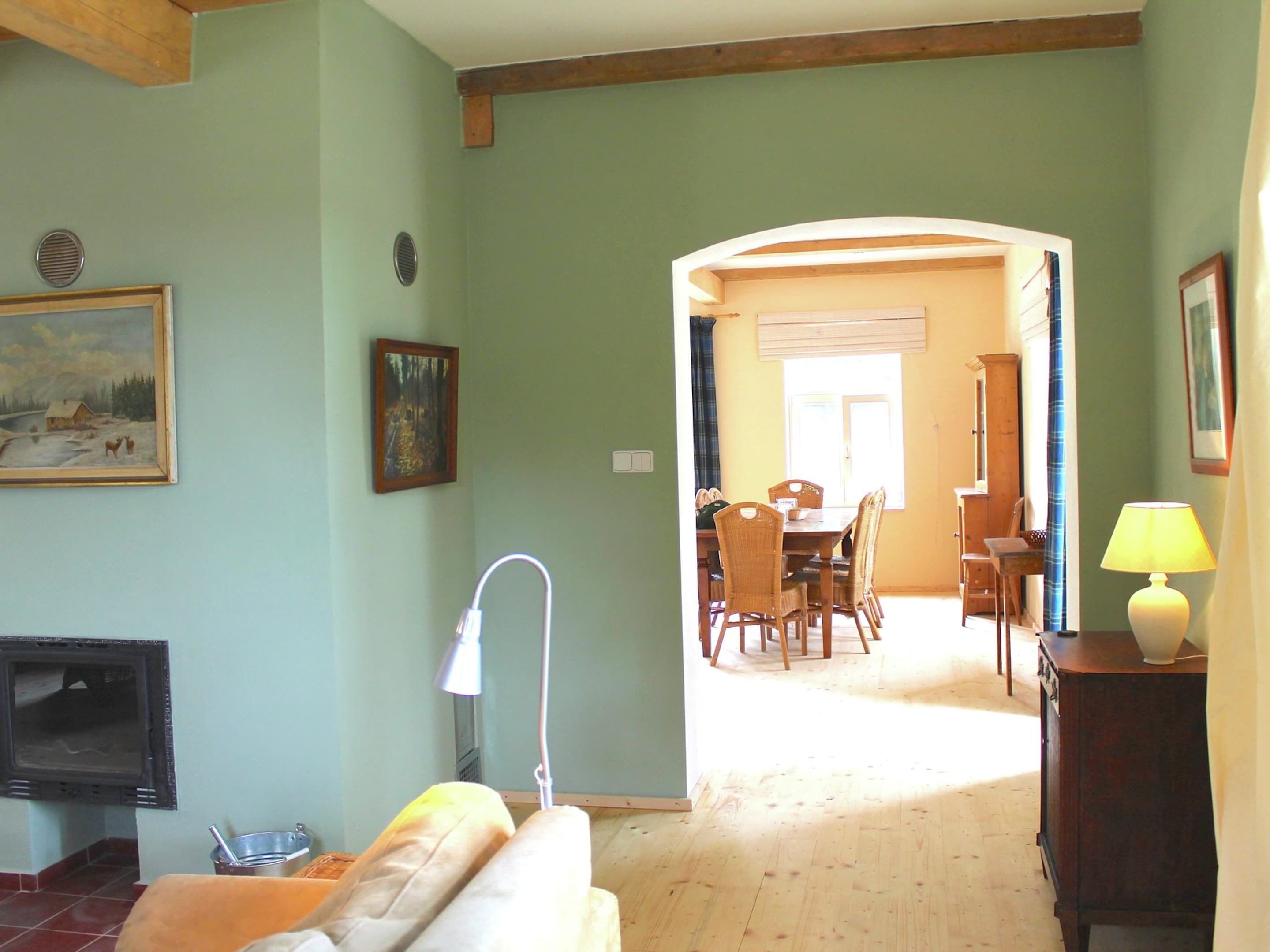 House | Living area | DVD player