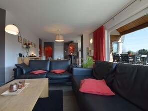 Apartment | Wohnbereich | Fernseher